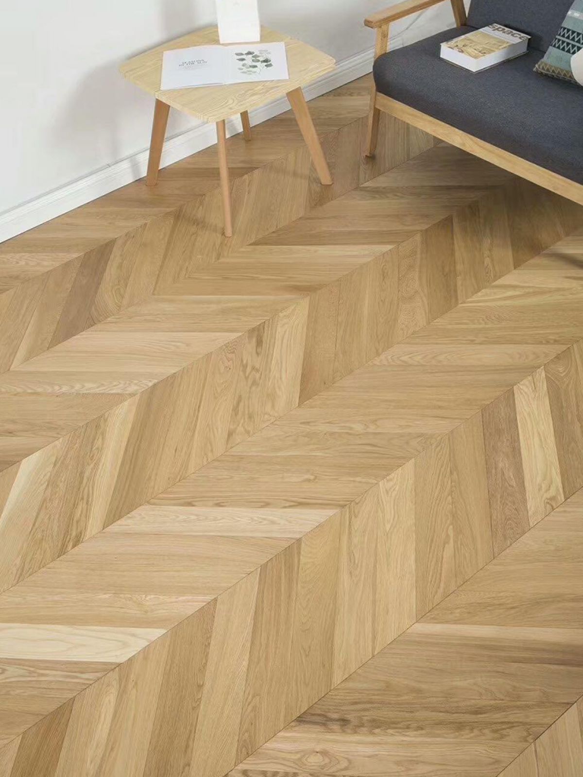 Parquet chevron chêne clair