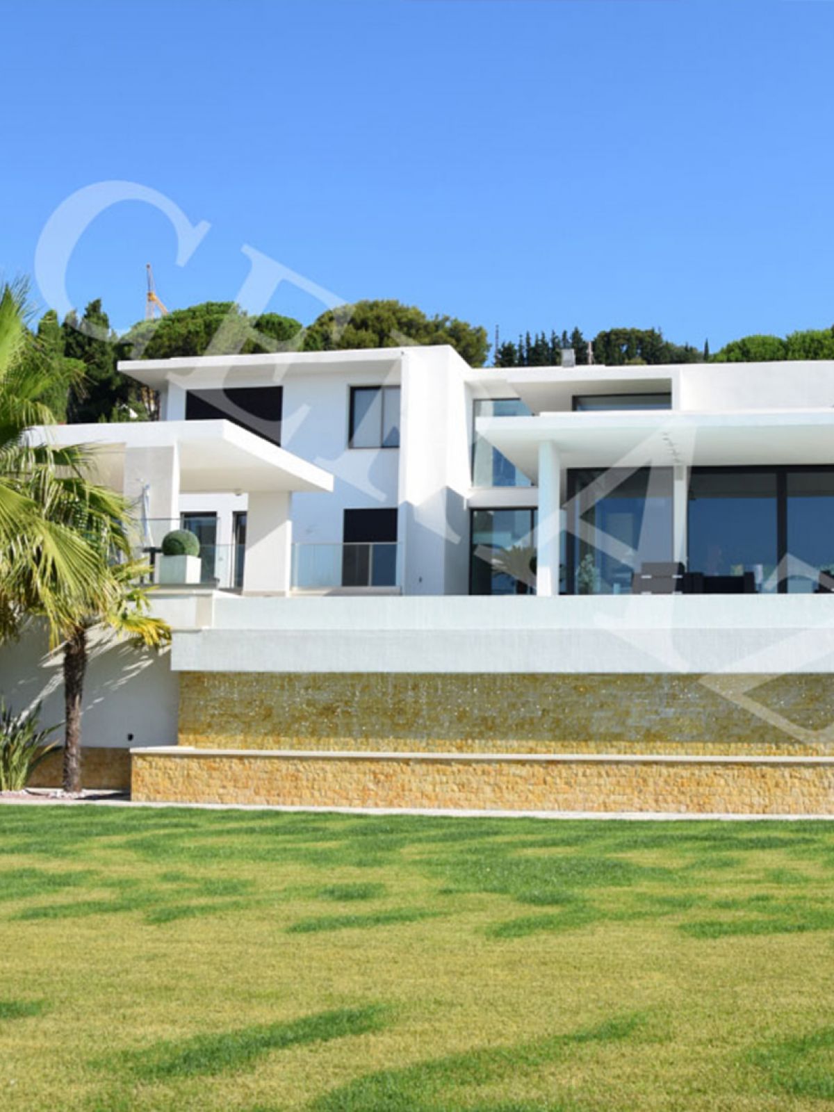 VILLA MODERNE AVEC 