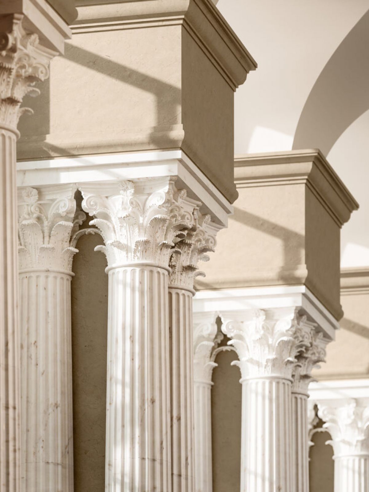Les balustrades, colonnes et corniches